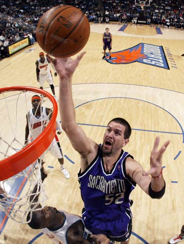 她走过了一 她走过了一