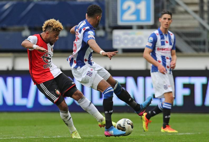 他们的中场 他们的中场